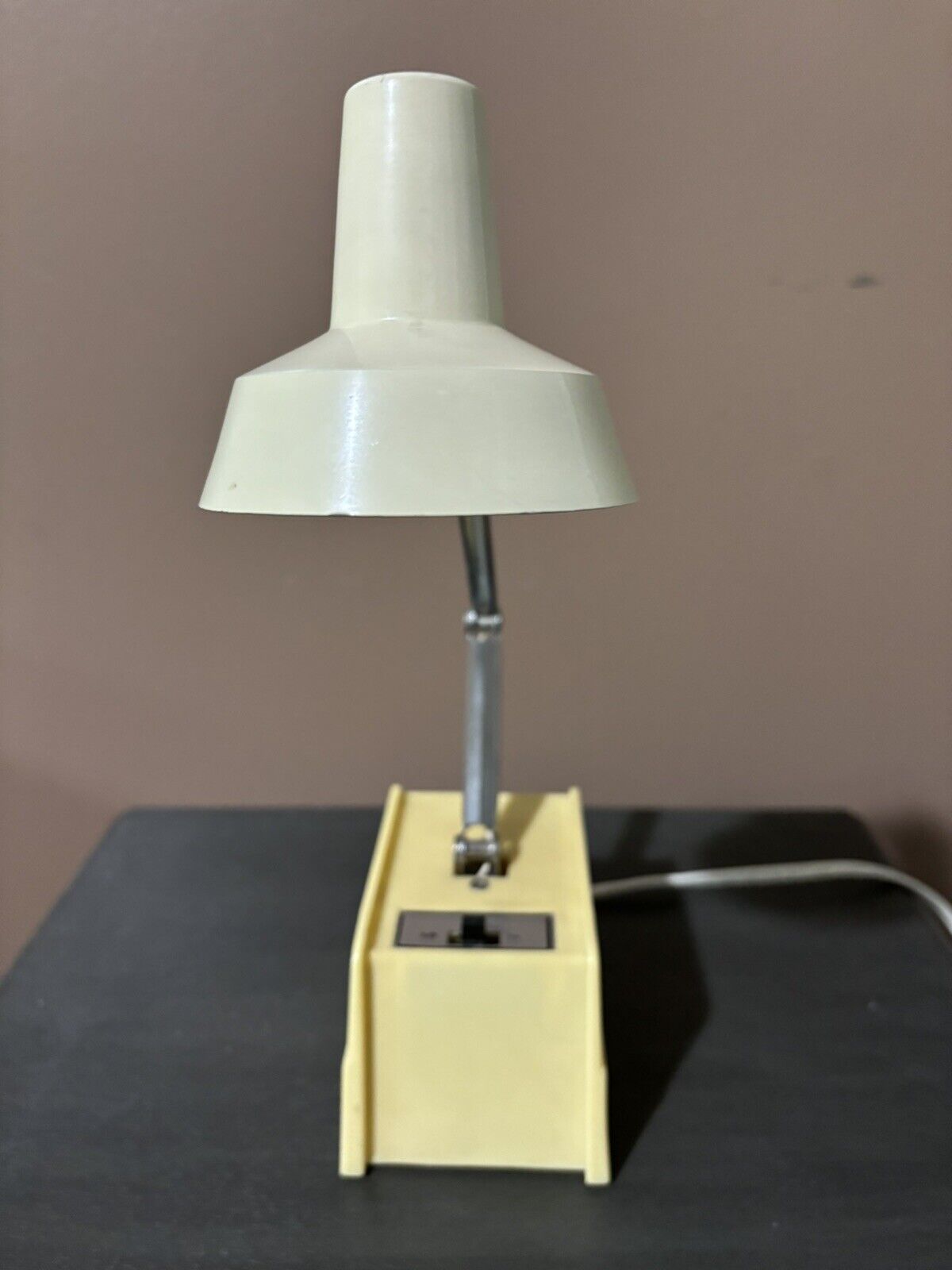 SHINE Industrial Desk Lamp Cream Vintage Taiwan MCM Gooseneck