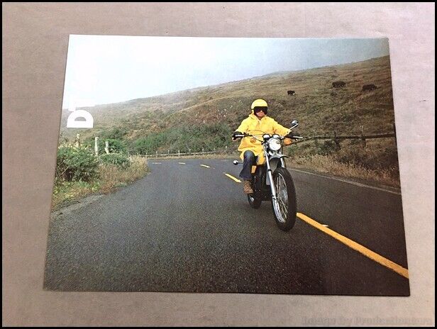 1976 Yamaha DT400 Motorcycle Bike Vintage Original Sales Brochure Folder