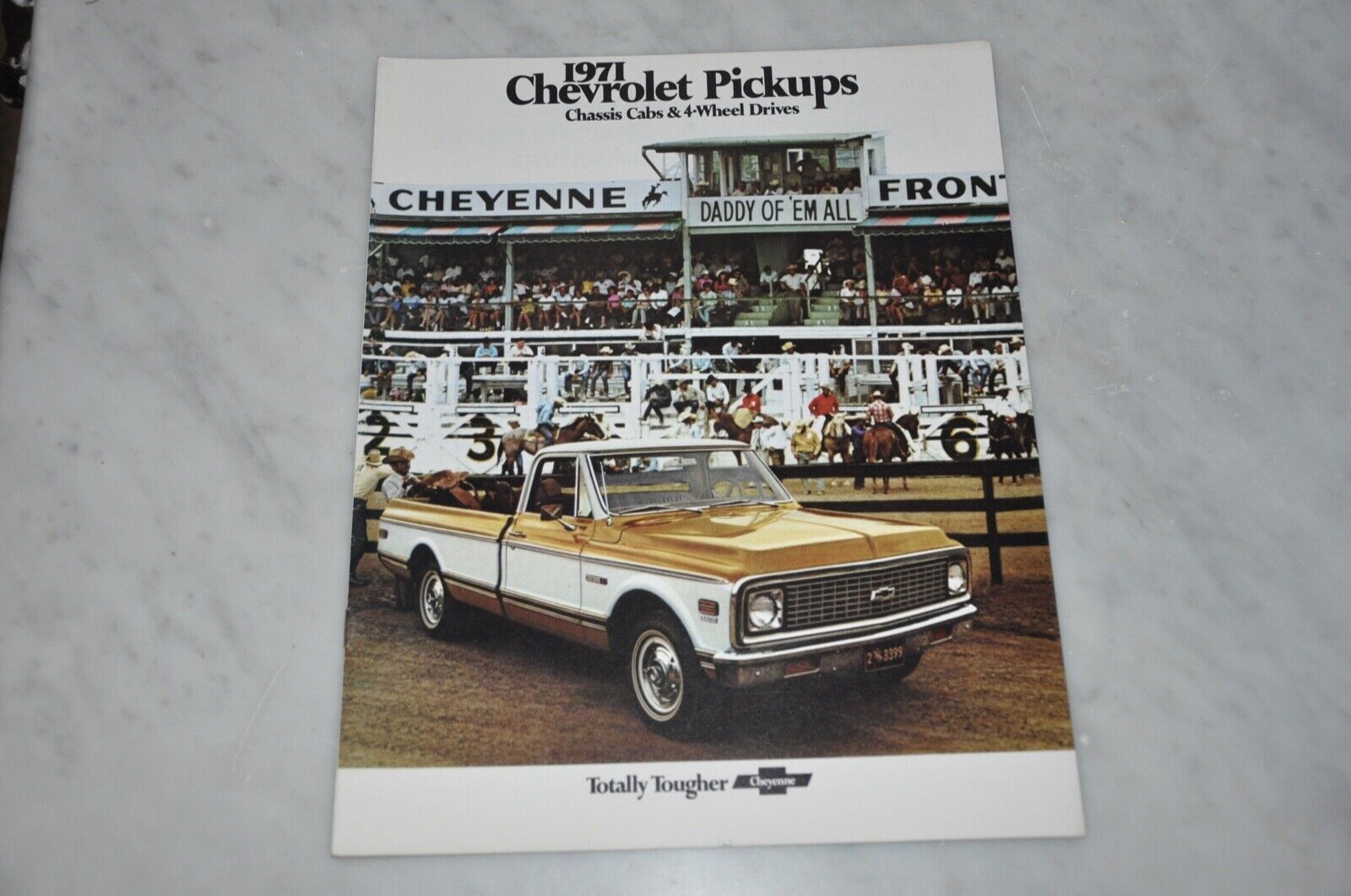 CHEVROLET 1971 Truck Sales Brochure 71 Chevy Pick Up  NOT A BLURRY REPRINT