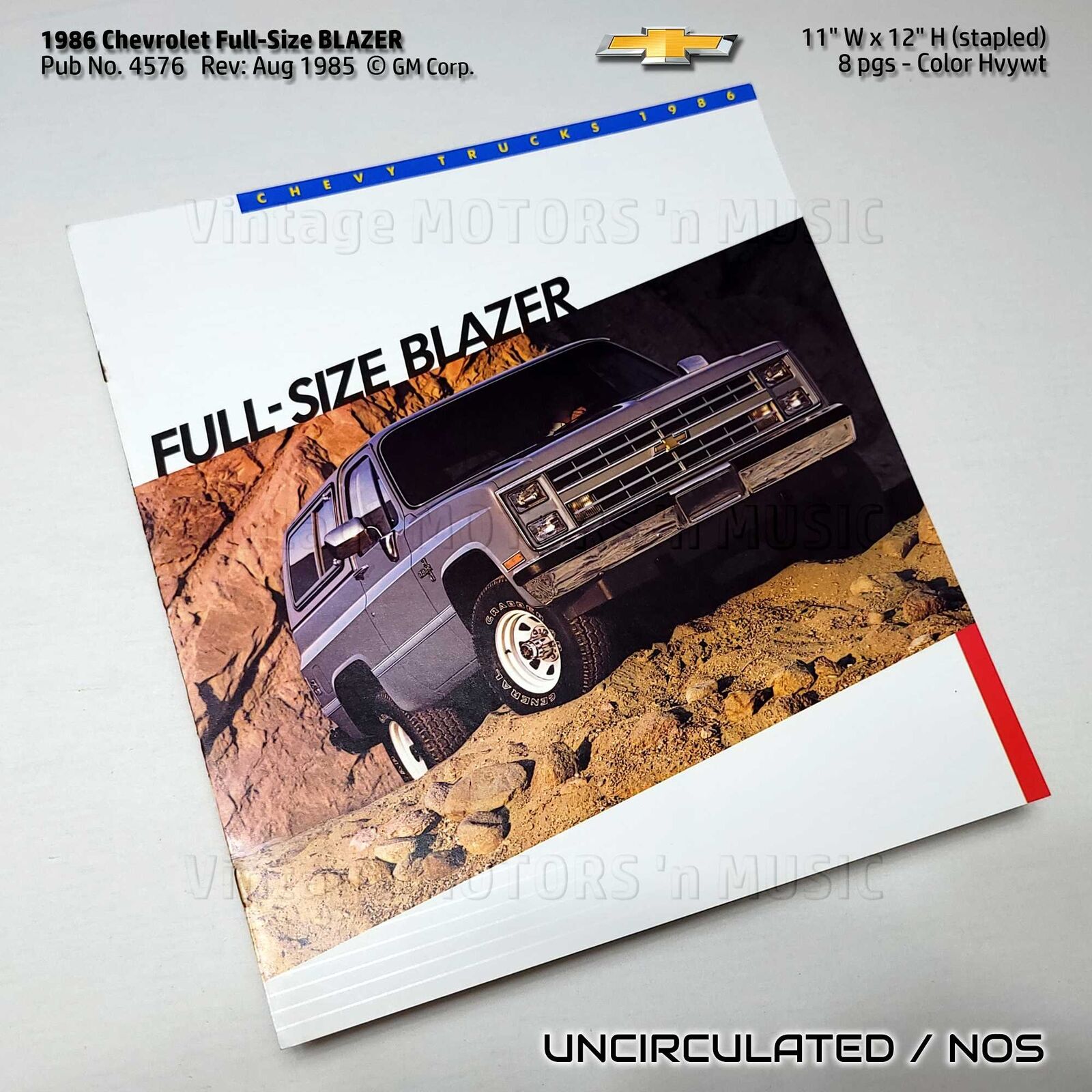 UNCIRCULATED 1986 Chevrolet Blazer 8 pg Brochure 11\