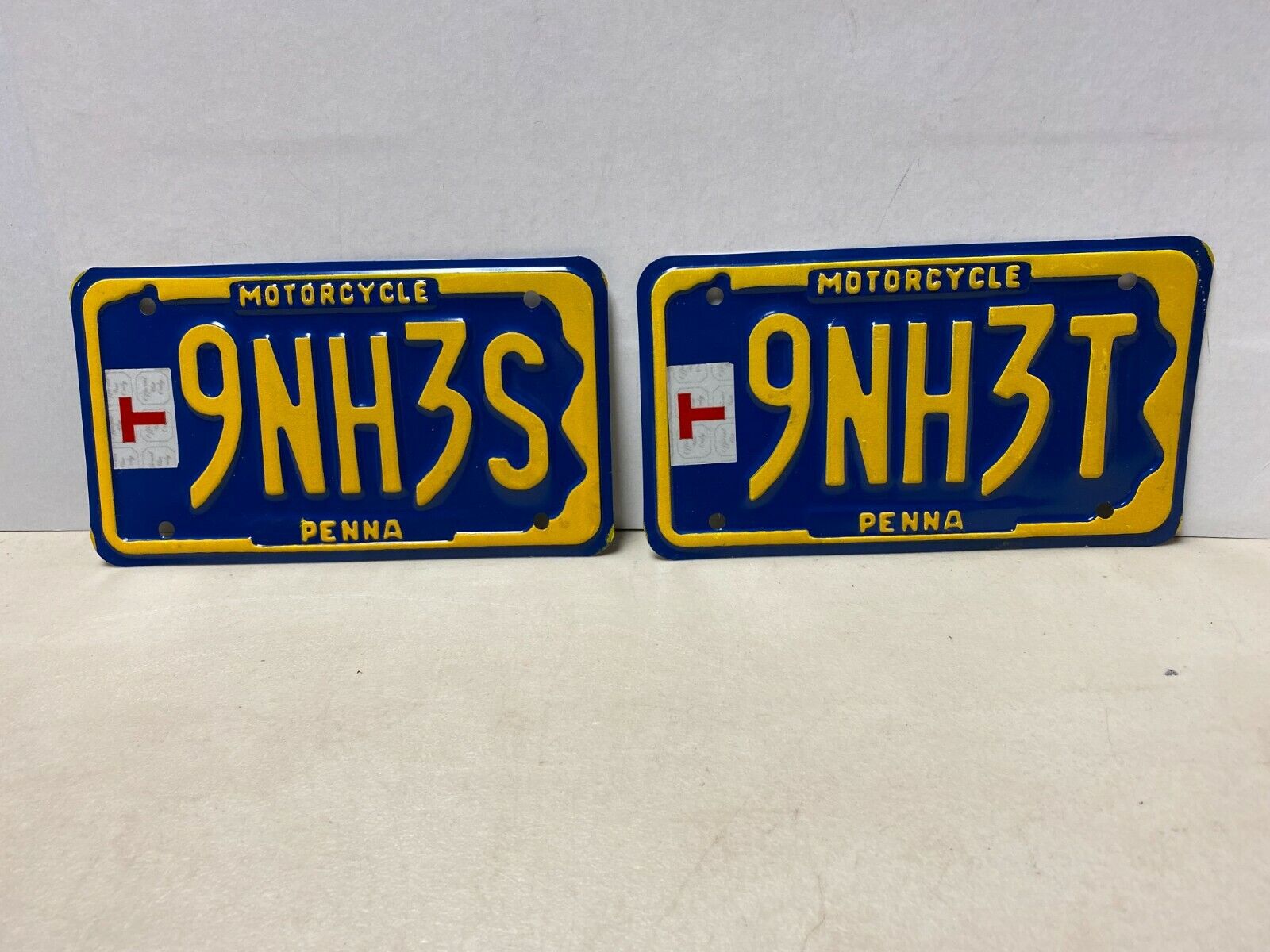 2 vintage 1970\'s - 80\'s NOS unissued Pa motorcycle license plate consecutive