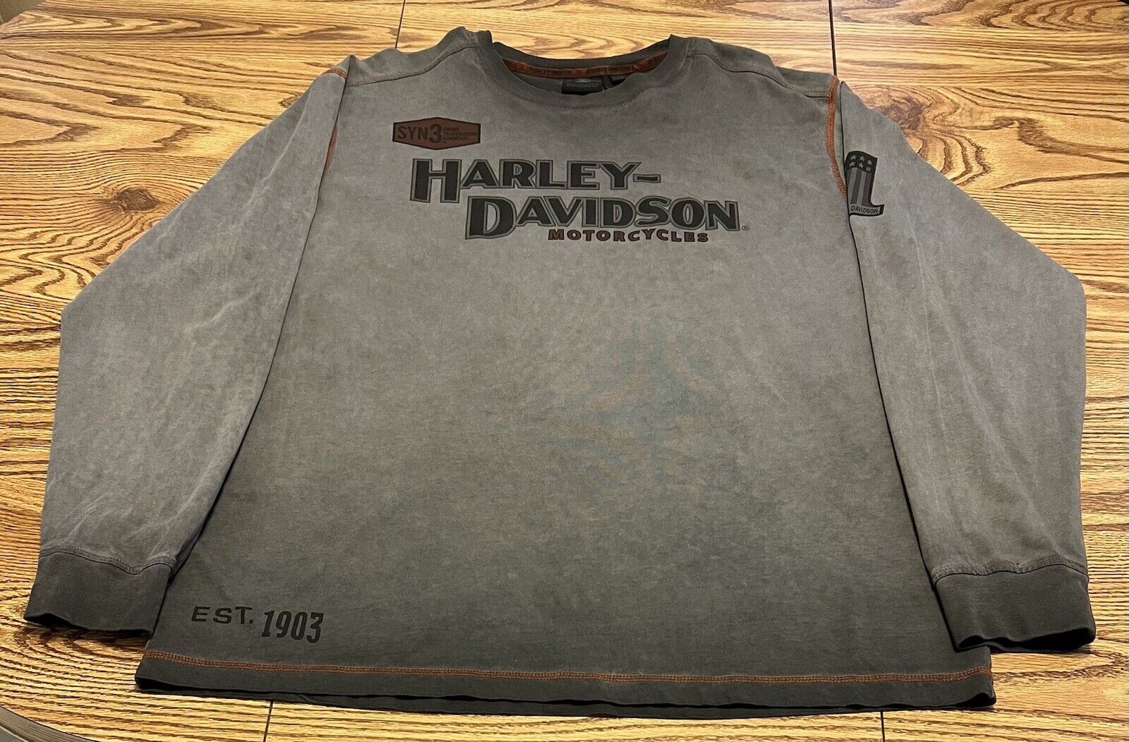 Harley Davidson Mens XL T Shirt Long Sleeve “Syn3” Gray Orange Stitch 