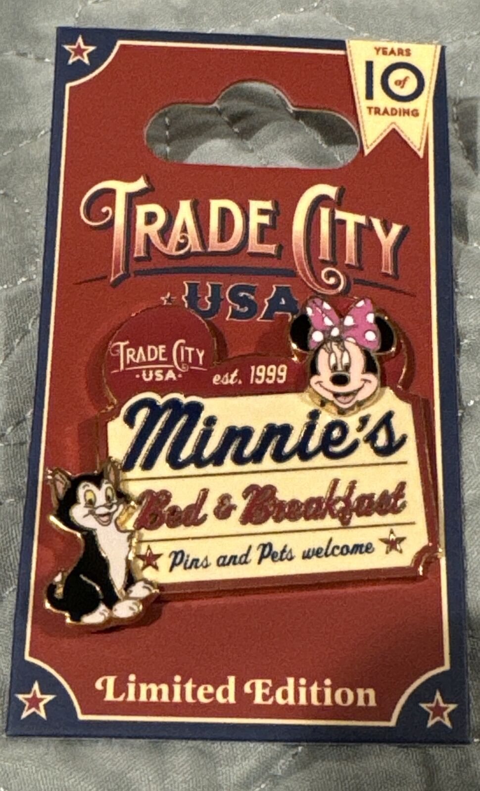 Disney Pin Figaro Minnie Bed & Breakfast Trade City USA LE500 76901 WDW 2010 Cat