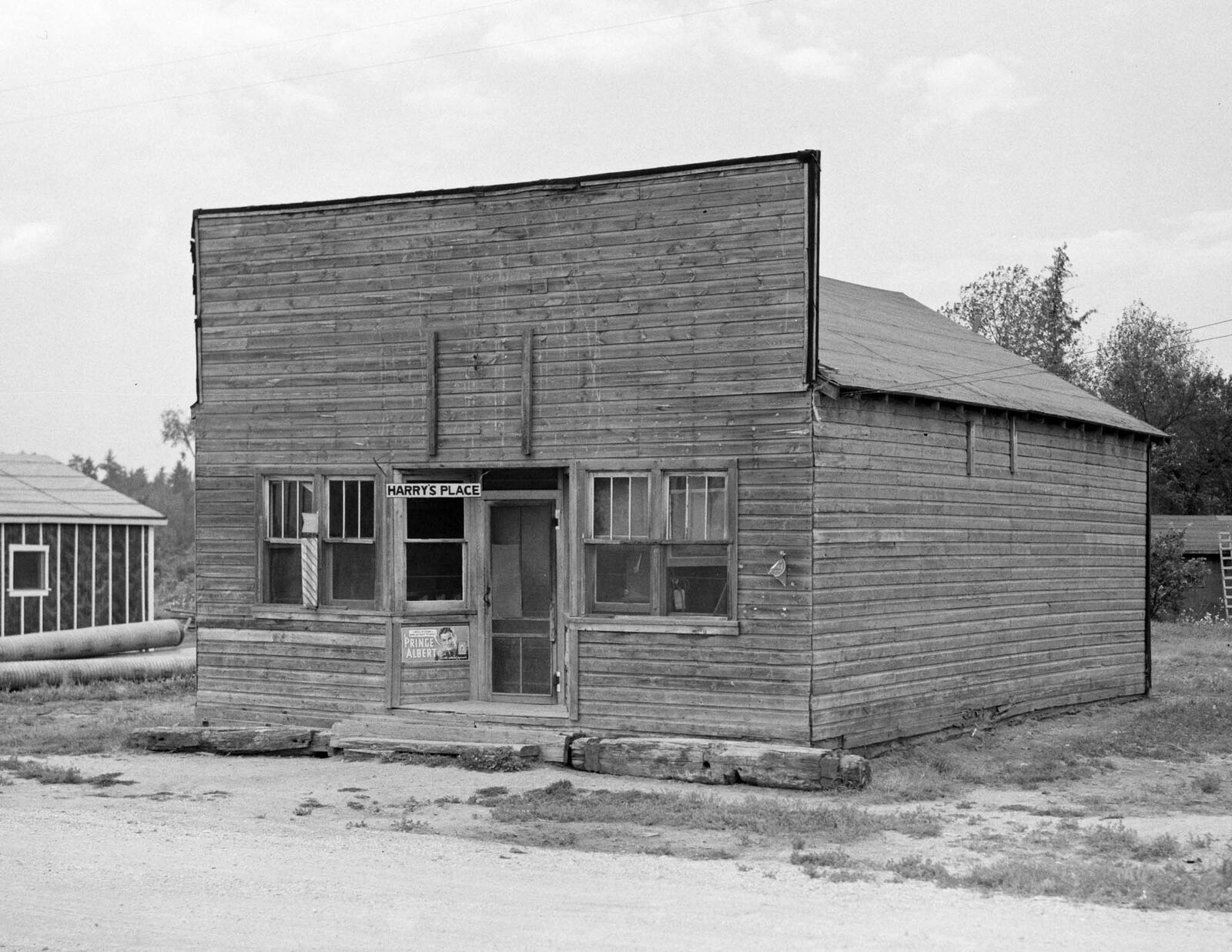 1937 Harry\'s Place Bar, Craigville, Minnesota Old Photo 8.5\