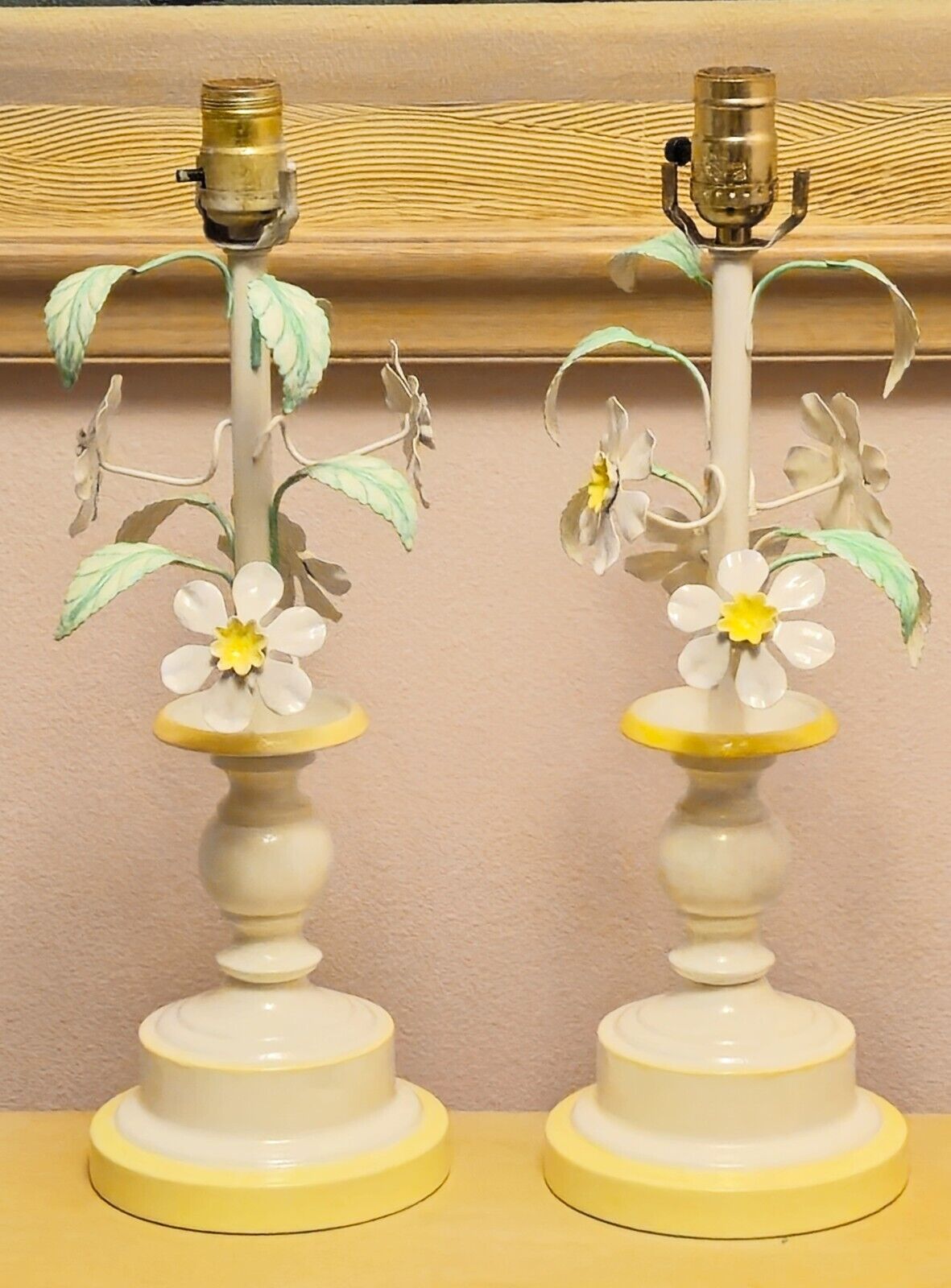 Two Vintage 1956 TOLE Metal & Wood Daisy Flowers Leaves Table Lamp Garden