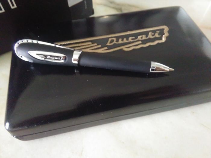 Ducati 750 Pencil Black & Silver  New In Box