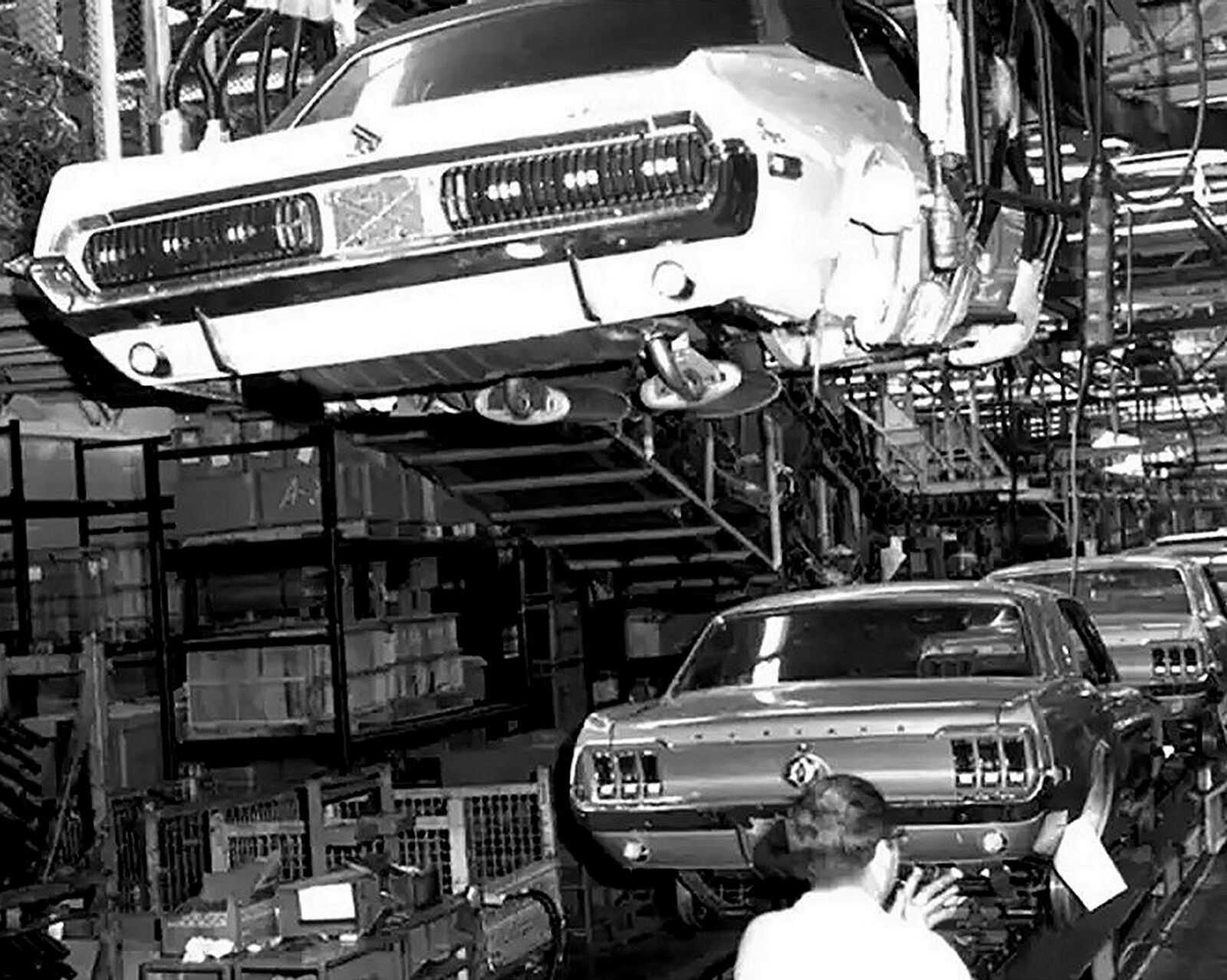 1968 FORD MUSTANG & MERCURY COUGAR Assembly Line PHOTO  (213-B)