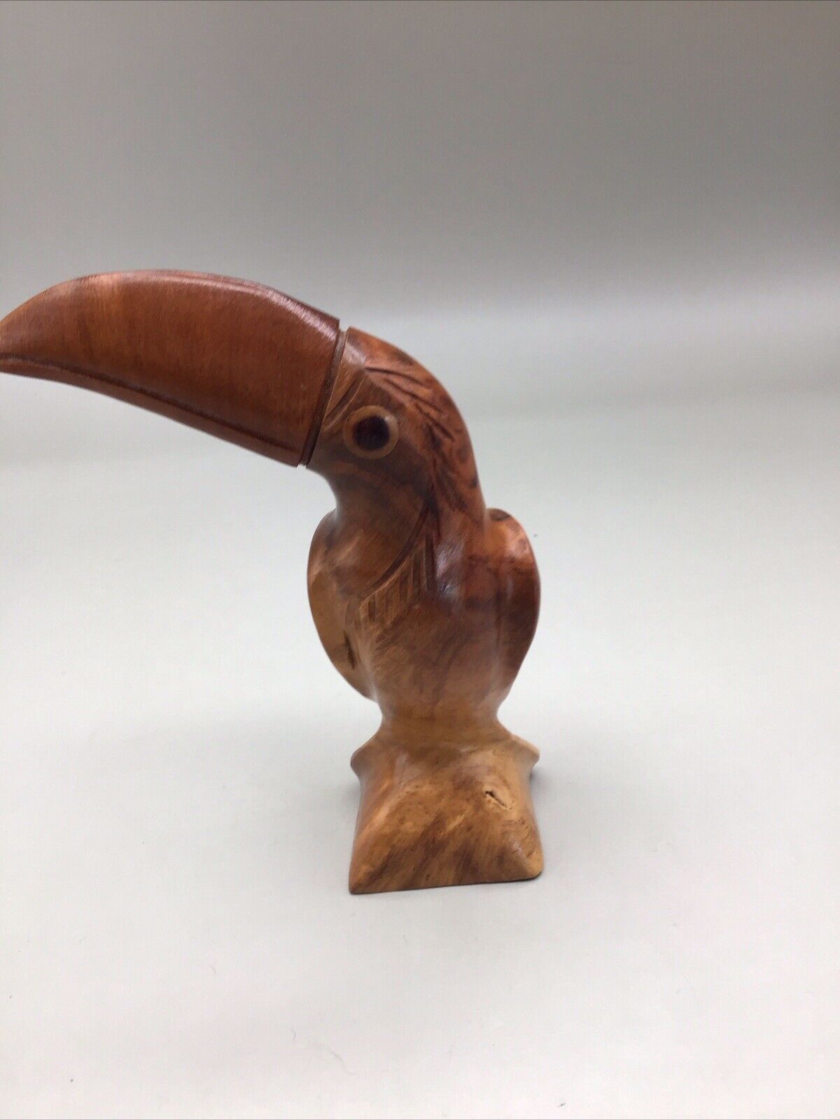 Vintage WOODEN Carved TOUCAN Macaw Exotic BIRD FIGURINE  5 in