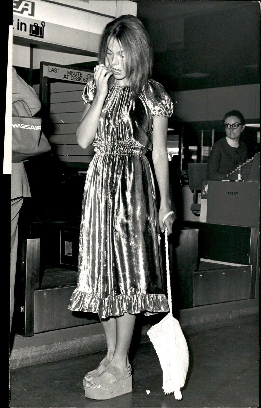 LD239 1970 Orig Paul Popper Photo LITTLE GIRL LOST MIRANDA COUNTESS OF STOCKTON
