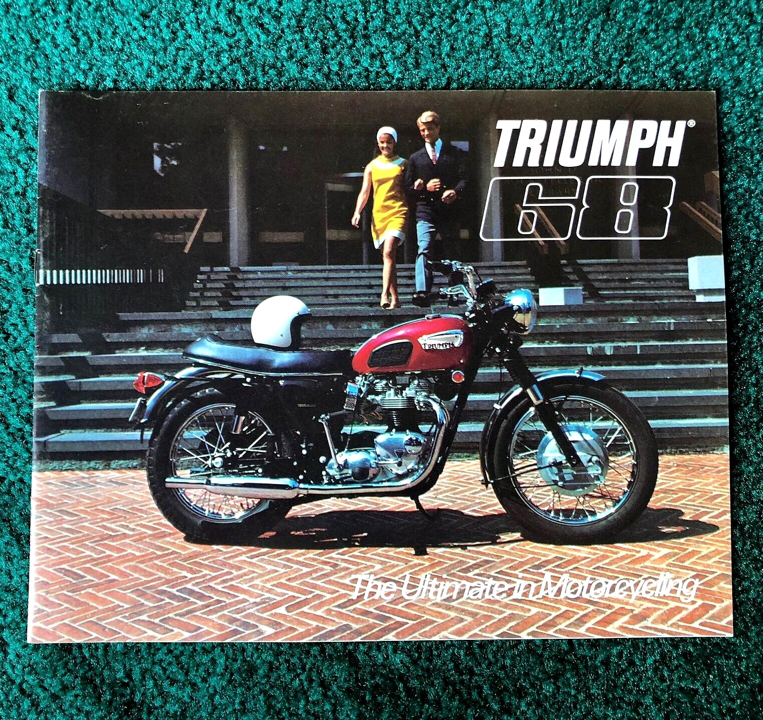 1968 TRIUMPH MOTORCYCLE BROCHURE BONNEVILLE TROPHY-650 500 DAYTONA T100C 250
