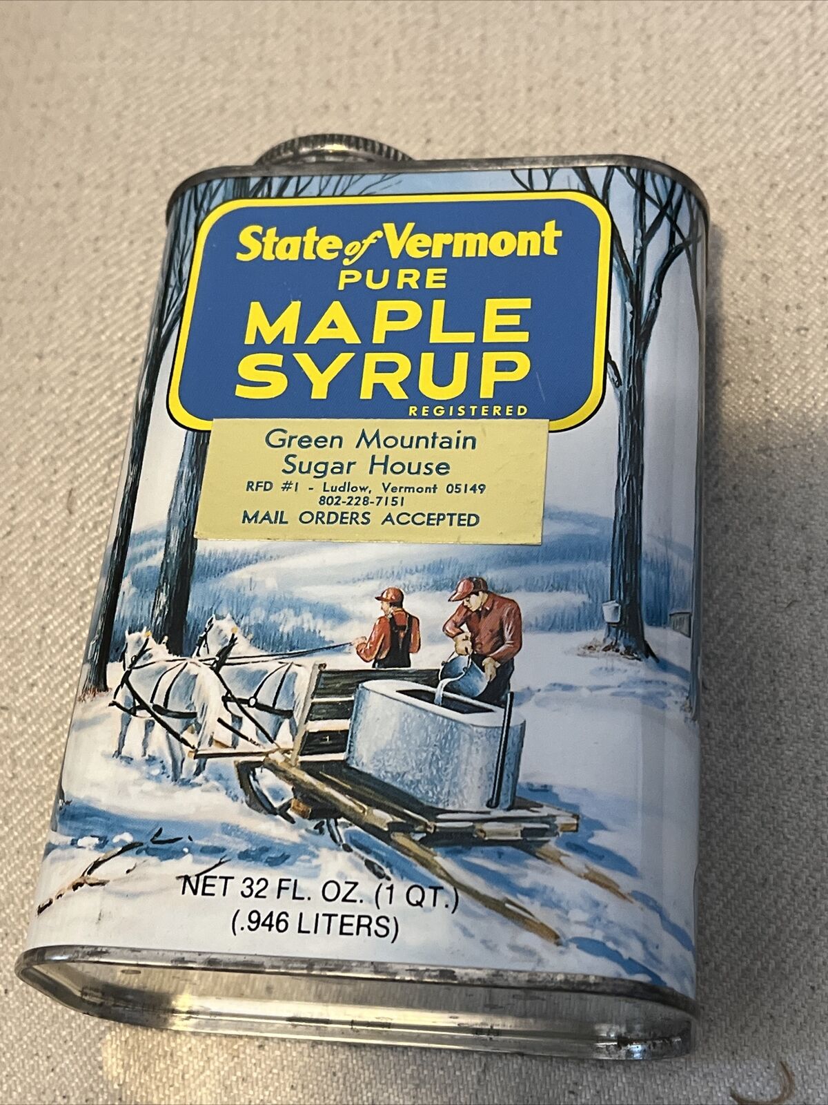 Vintage State Of Vermont pure Maple Syrup Tin 32 Oz