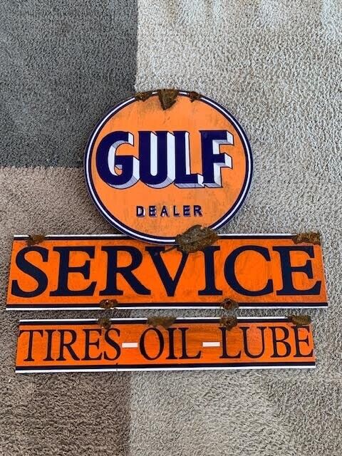 antique style Barn find look Gulf dealer service station gas oil tires pump sign