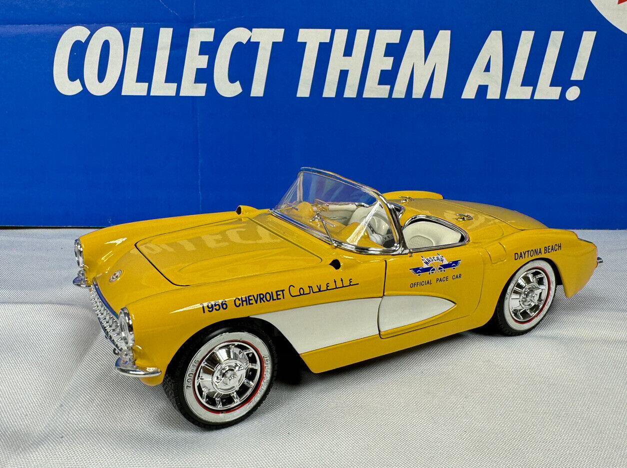 1957 Chevrolet Corvette Burago 1:18 NASCAR 1956 Daytona Beach Official Pace Car