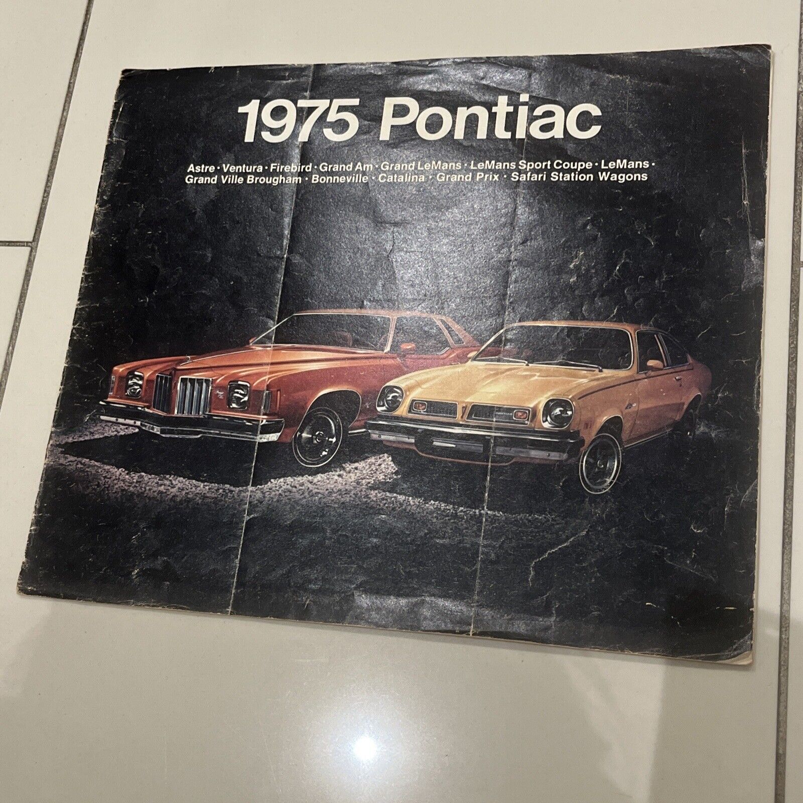 1975 Pontiac colour car brochure Great Pictures Michigan