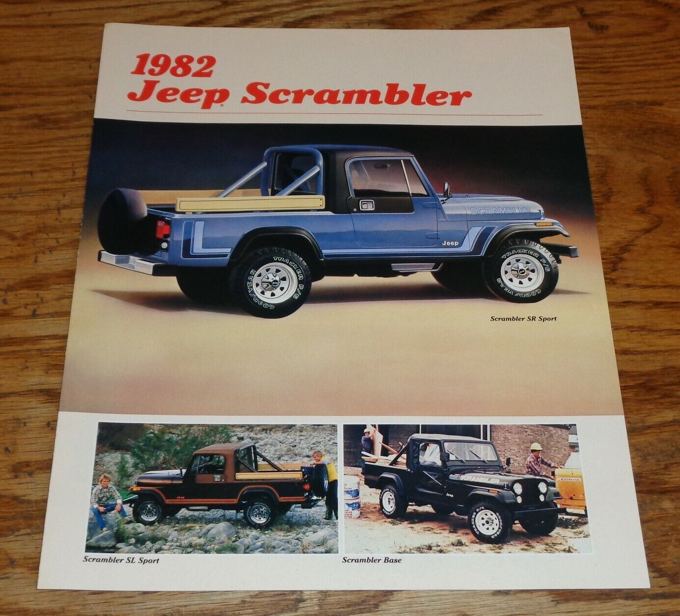 Original 1982 Jeep Scrambler Sales Brochure 82