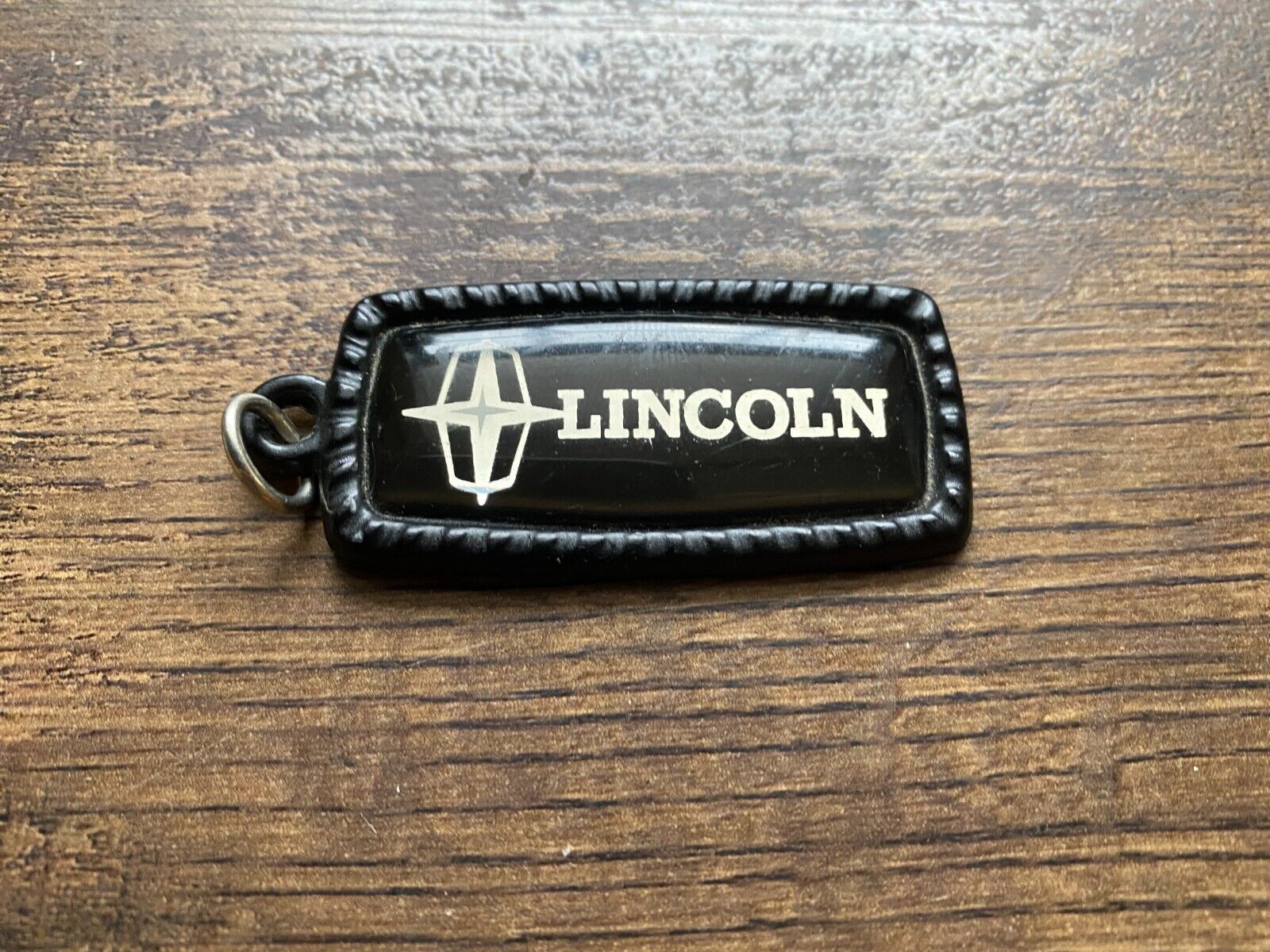 Vintage Keychain LINCOLN Logo Key FOB - USA - 2\