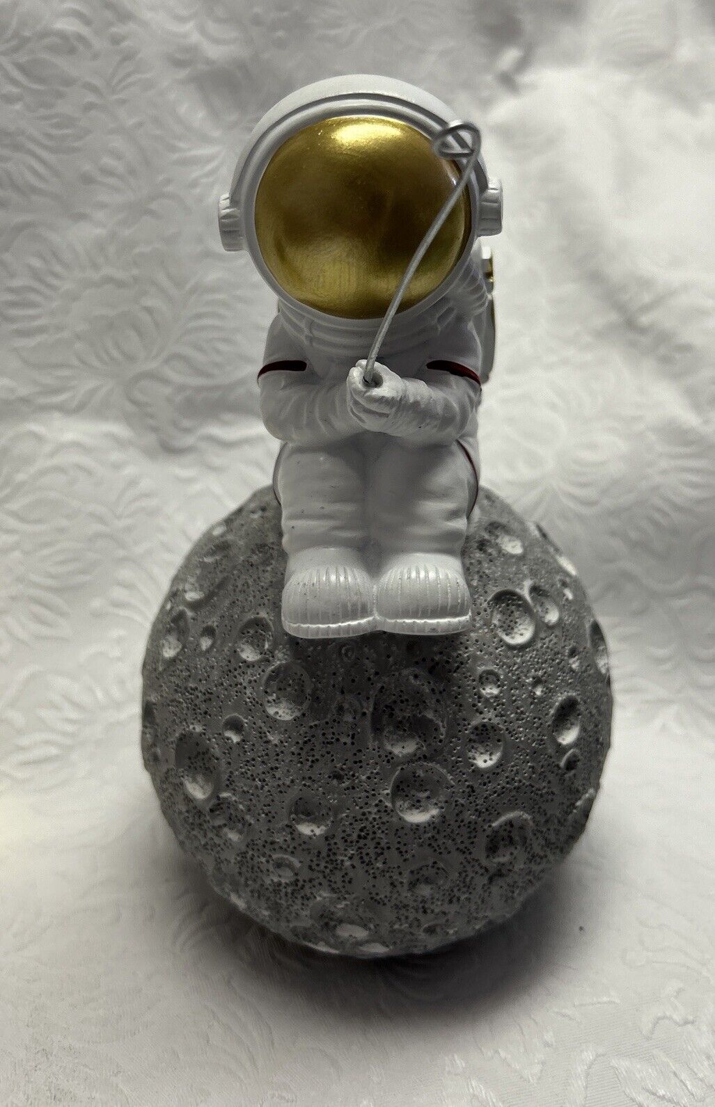 Resin Spaceman Moon Sculpture Astronaut Statues Picture Holder Paperweight