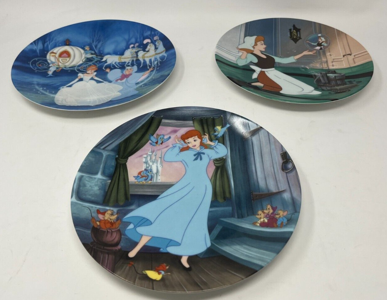 Lot of 3 Vintage 1988, 1989 Genuine Disney Cinderella Collectors Plates