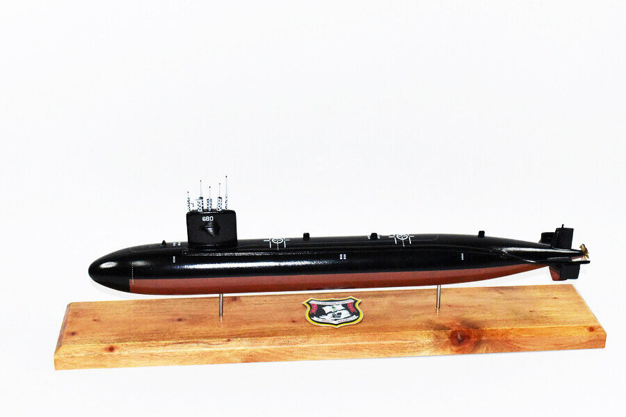 USS William H. Bates SSN-680 Submarine Model, US Navy, Scale Model, Mahogany