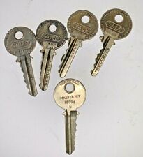 Vintage Antique YALE & TOWNE Key Lot of 5 Made in USA picture