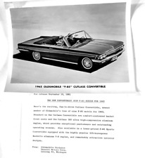 1962 OLDSMOBILE NEW  CONVERTIBLE - F-85 SERIES - ORIGINAL NEWS RELEASE PHOTO CAR picture