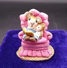 1977 Annette Peterson Mother And Child Mouse Reading On Fluffy Pink Chair Mini picture