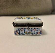 Beautiful Vintage French Continental Mini Porcelain Trinket Box, 20th Century picture
