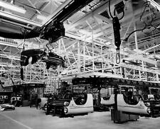 1955 FORD FACTORY ASSEMBLY Photo  (224-D) picture