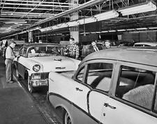 1956 CHEVROLET Assembly Line PHOTO  (211-A) picture