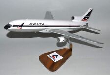 Delta Airlines Lockheed L-1011 Widget Logo Base Desk Top Model 1/100 SC Airplane picture