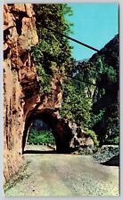 Taruko Gorge Taiwan Vintage Unposted Postcard picture
