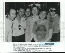 1986 Press Photo Actress Lauren Bacall with Fabulous Thunderbirds in Australia picture