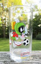 Vintage 1998 Looney Tunes Marvin the Martian Soccer 8 oz Glass Smuckers Auct. #1 picture
