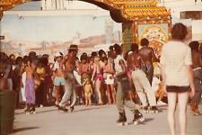 OCEAN FRONT WALK Venice Beach SOUTHERN CALIFORNIA Vintage FOUND PHOTO 03 21 T picture