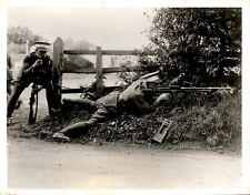 GA109 1935 Original Underwood Photo WAR MANEUVERS New Bren Machine Guns Britain picture