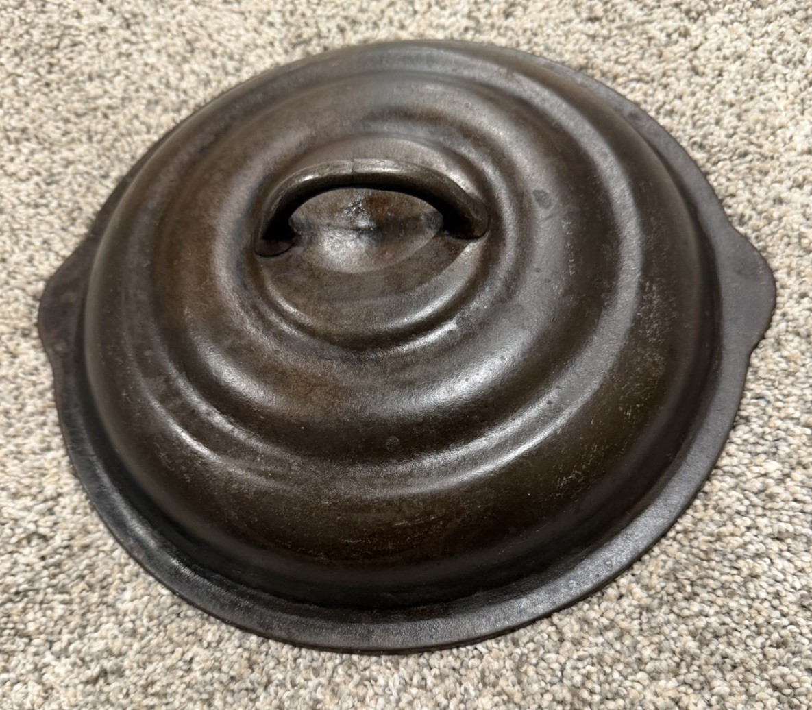 Vintage Ozark Crescent 10” Lid Only #285L  Cast Iron Chicken Fryer