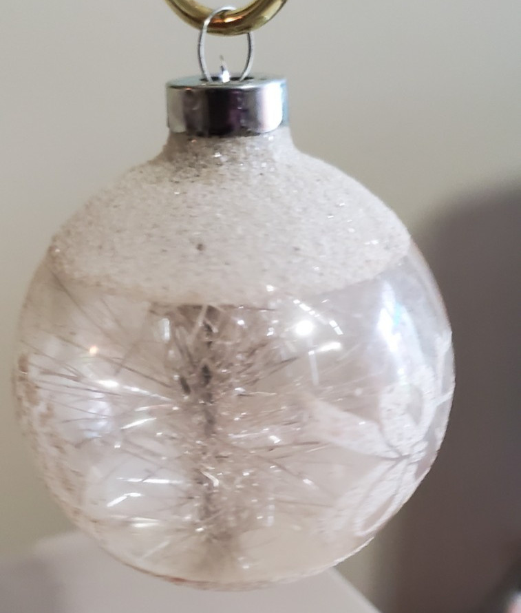 VINTAGE FRANKE Tinsel Stencil Frosted Unsilvered w/Mica USA ornament Gorgeous
