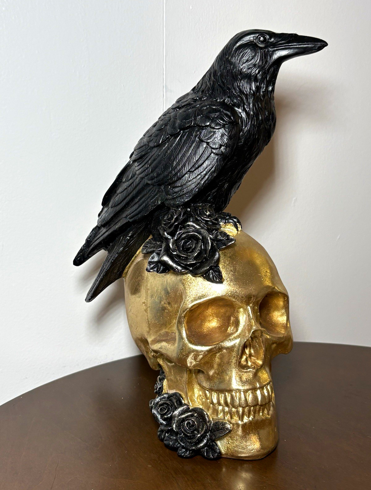 Tahari Gold Skull Figurine with Black Raven/Crow on Top and Roses Decor