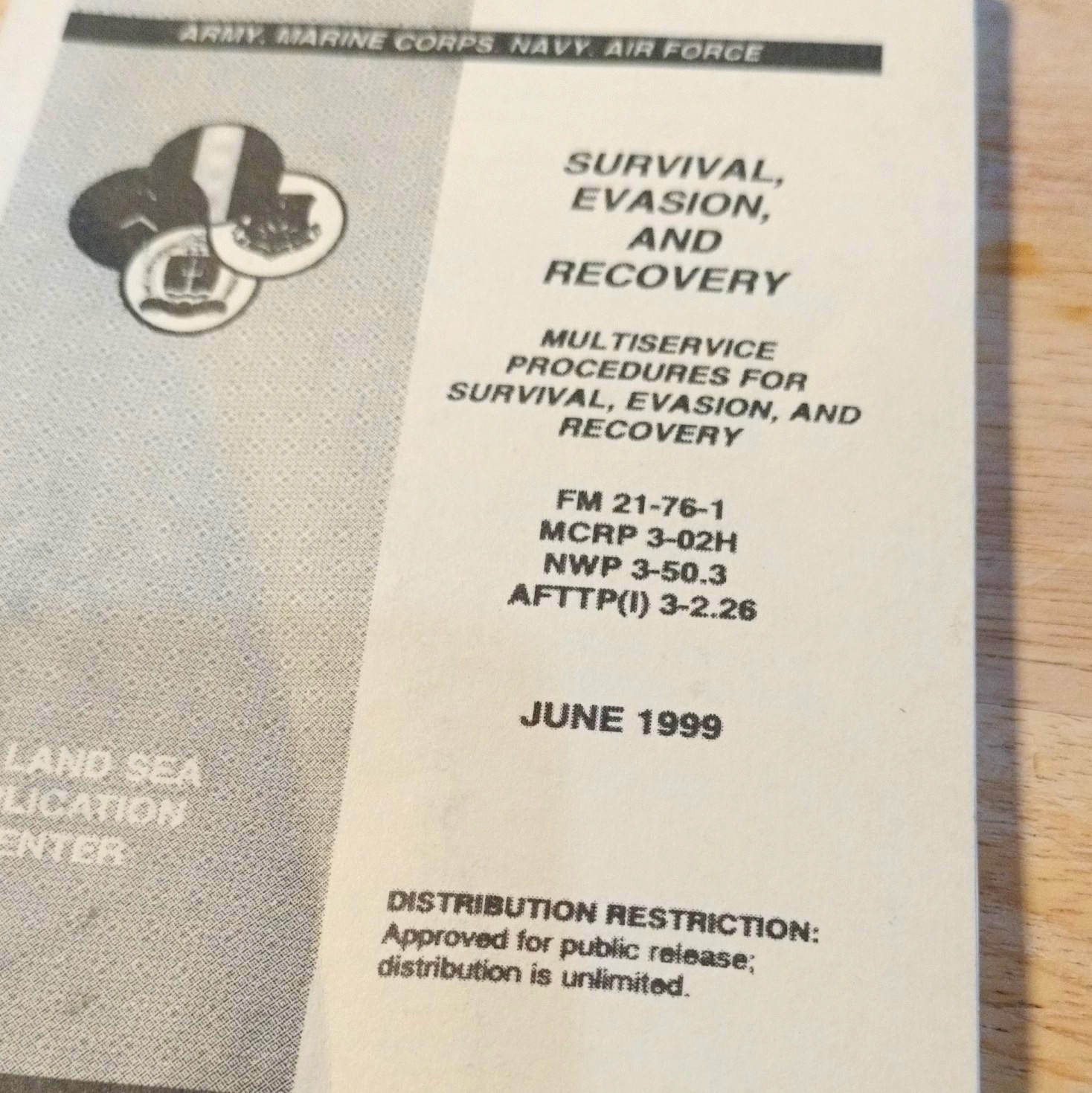Survival, Evasion & Recovery Manual Cover Card FM 21-76-1 1999 English Paper