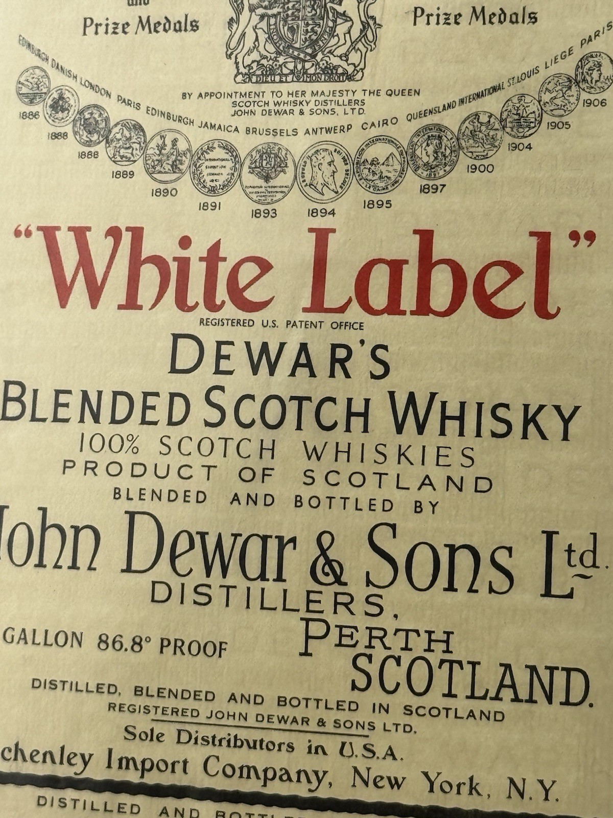 Vtg 1950\'s Dewar\'s White Label Blended Scotch Whiskey 1/2 Gallon Large Bottle Vtg 1950\'s Dewar\'s White Label Blended Scotch Whiskey 1/2 Gallon Large Bottle
