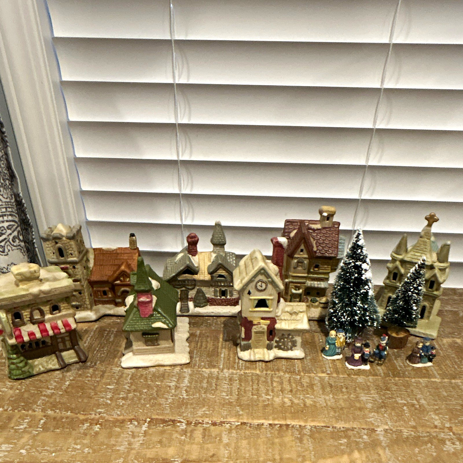 VTG Christmas Lot 7 Porcelain Houses, Works 6-Socket Cord, Figures, Tree, Lamp