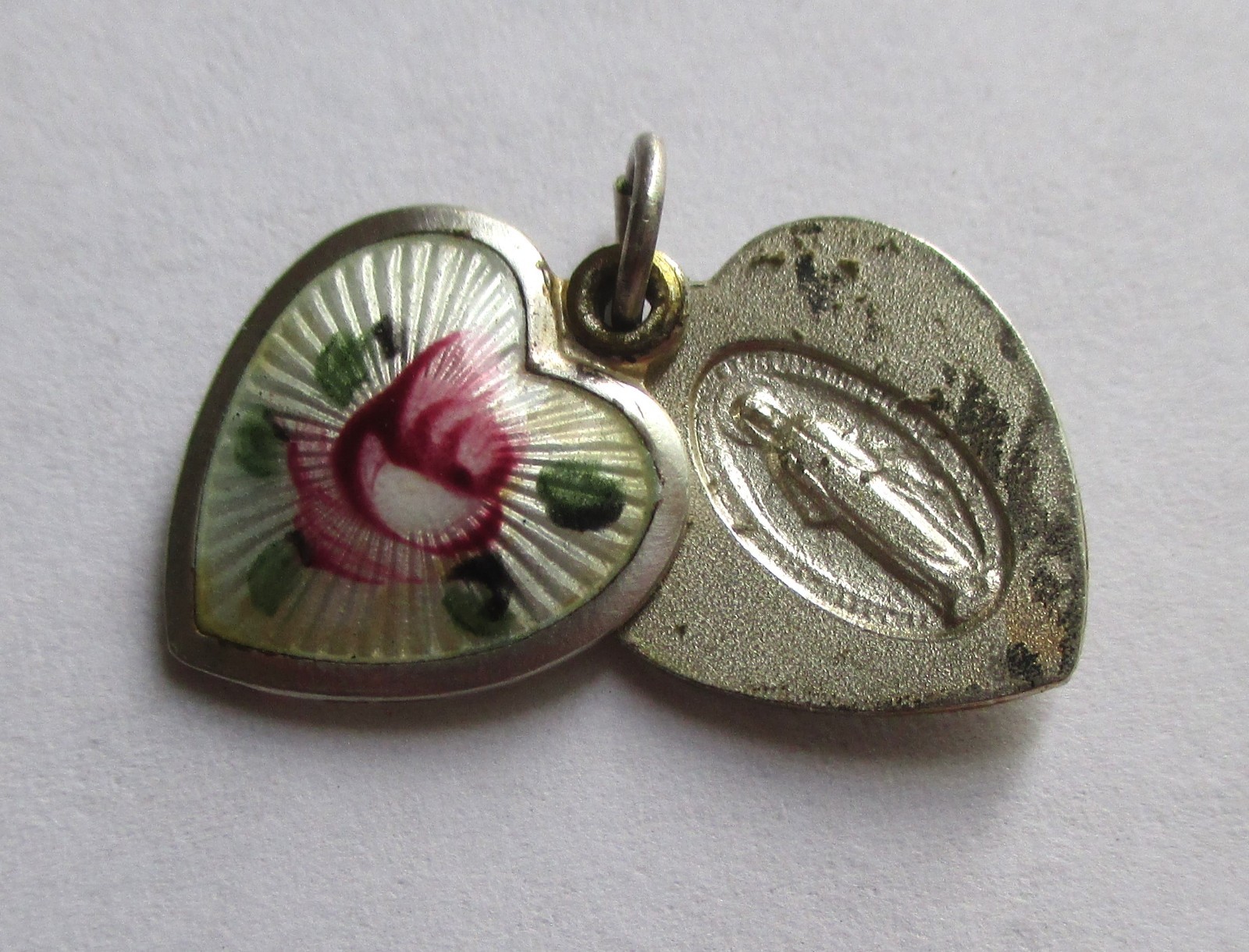 VINTAGE STERLING SILVER GUILLOCHE ENAMEL PUFF HEART RELIGIOUS LOCKET MEDAL CHARM VINTAGE STERLING SILVER GUILLOCHE ENAMEL PUFF HEART RELIGIOUS LOCKET MEDAL CHARM