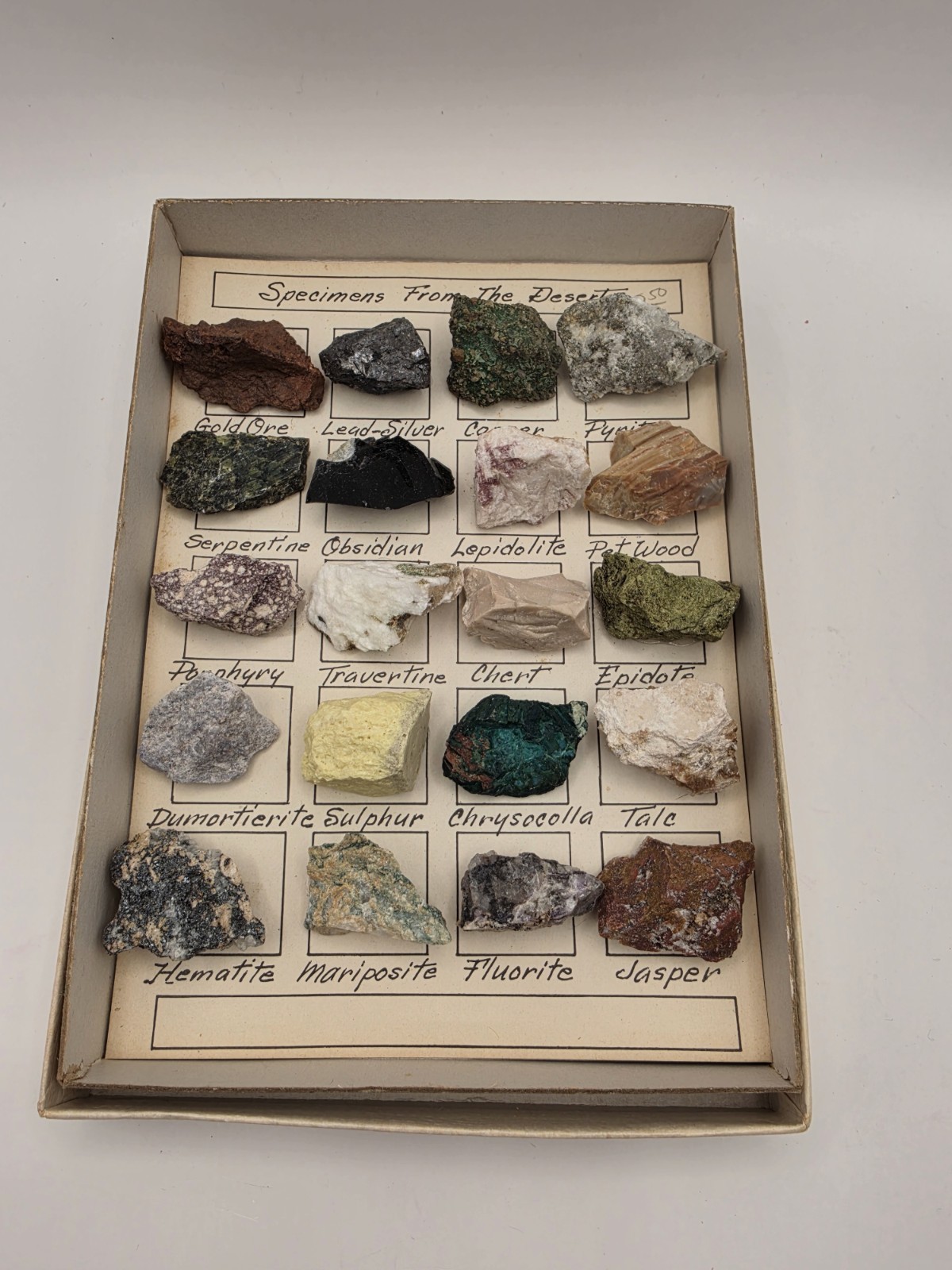 Vintage Mineral Specimens from the Desert - 20 Samples with Box and Descriptions Vintage Mineral Specimens from the Desert - 20 Samples with Box and Descriptions