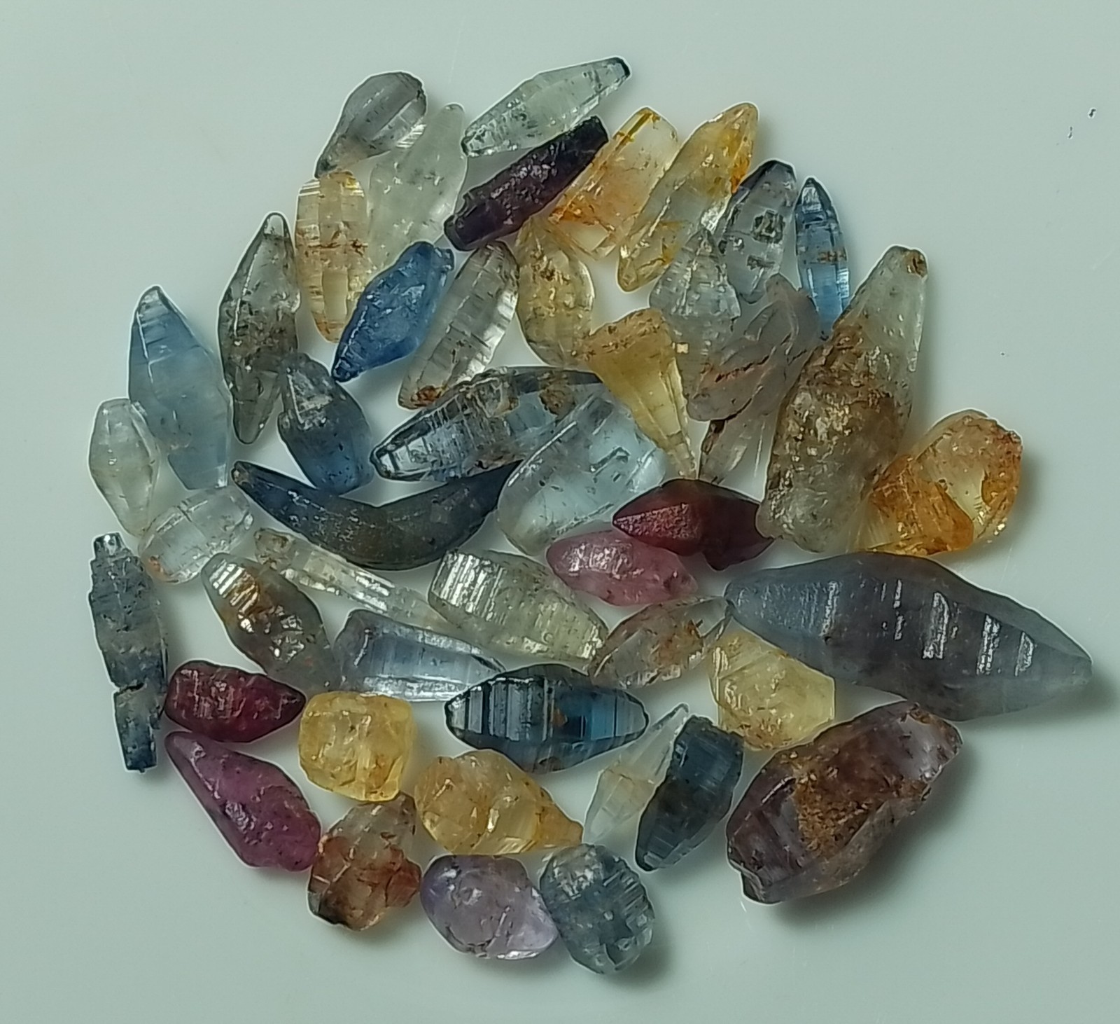 Natural Sapphire 110ct-45pcs ( wholesale price ) Crystal Lot - Sri-Lanka.