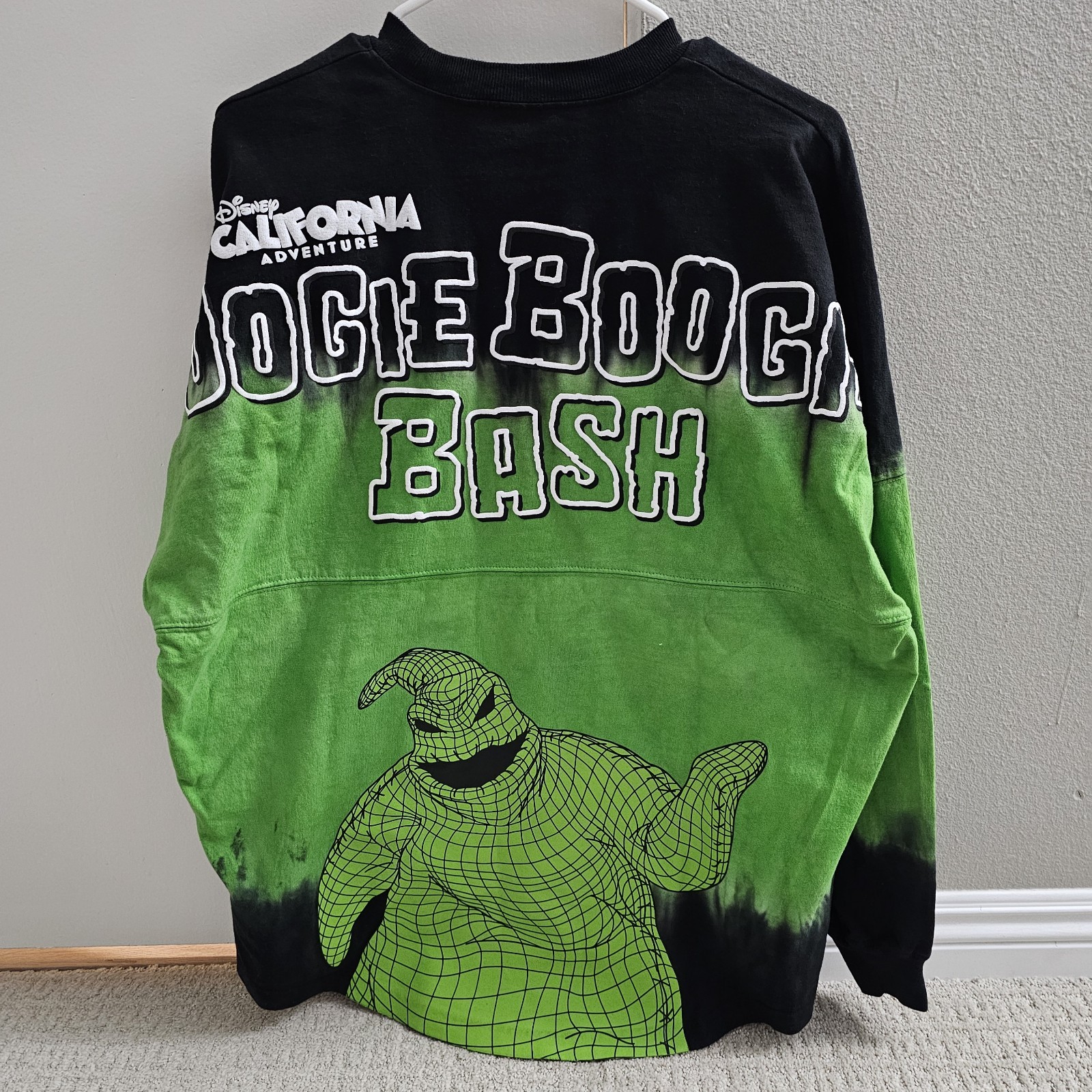 Disney Disneyland DCA Oogie Boogie Bash 2024 Spirit Jersey Shirt Size Medium NWT