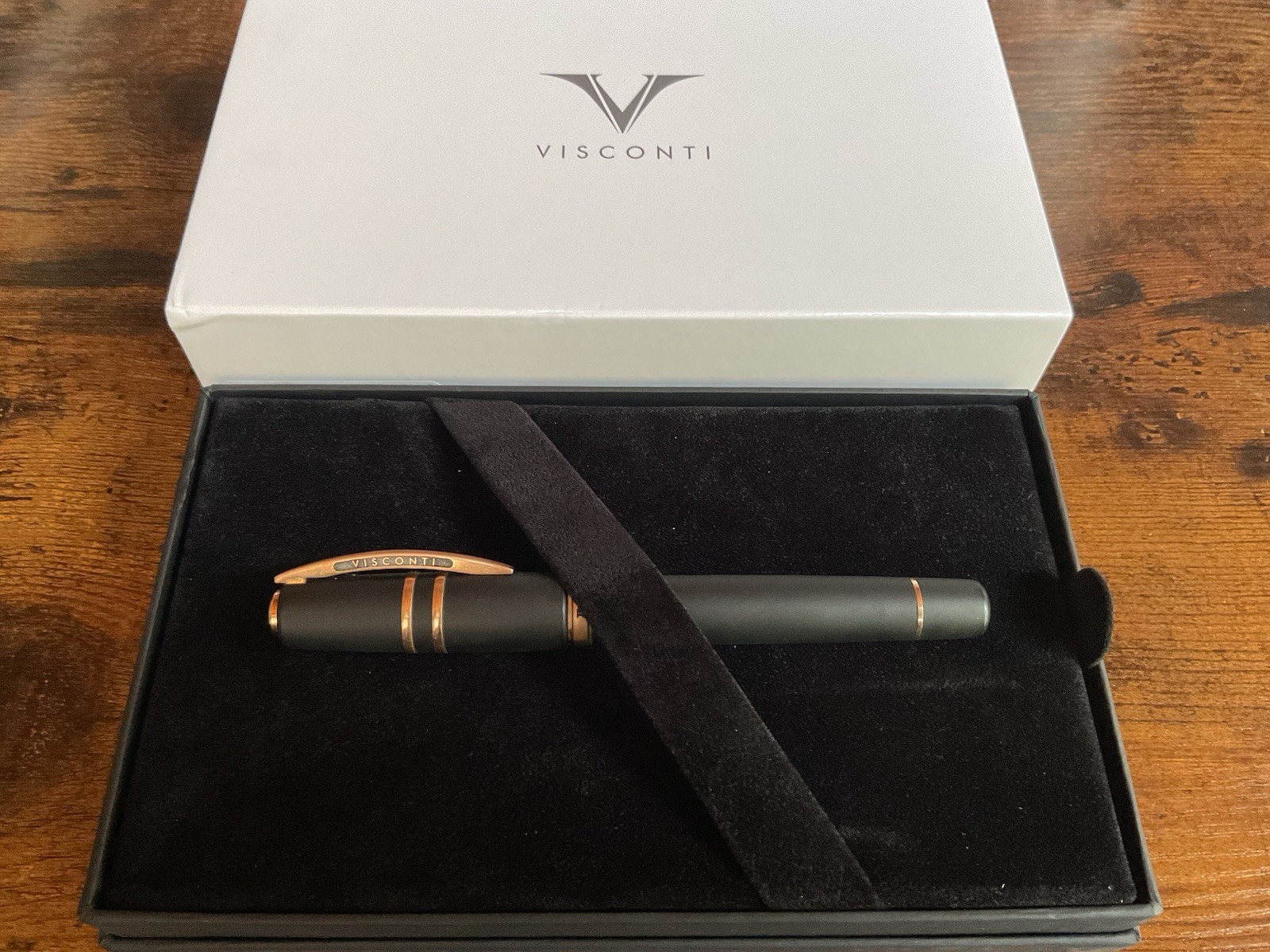 Visconti Homo Sapiens Bronze Age Fountain Pen - Fine Cursive Italic 18k Nib