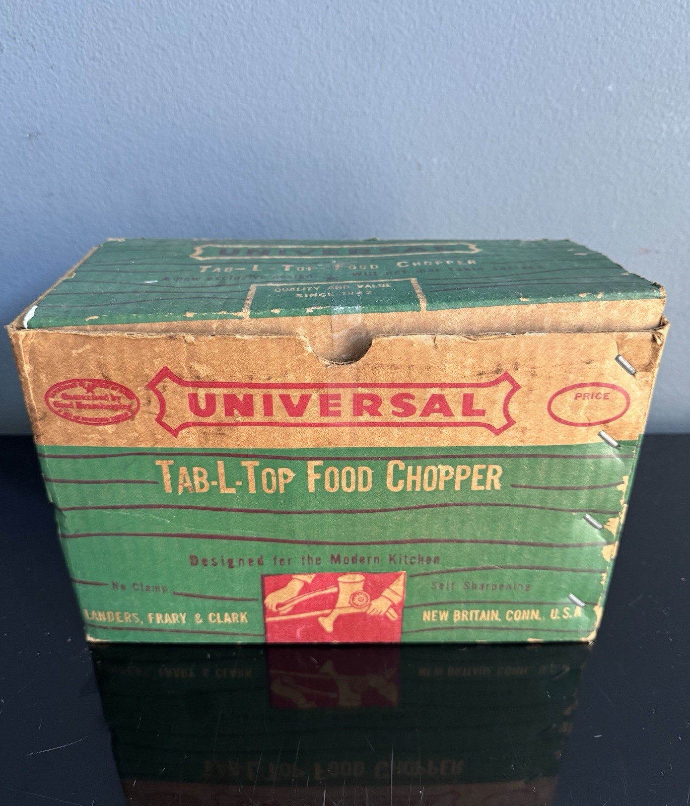 NEW VTG Universal Tab-L-Top Food Chopper 1580 in Original Box NEVER USED