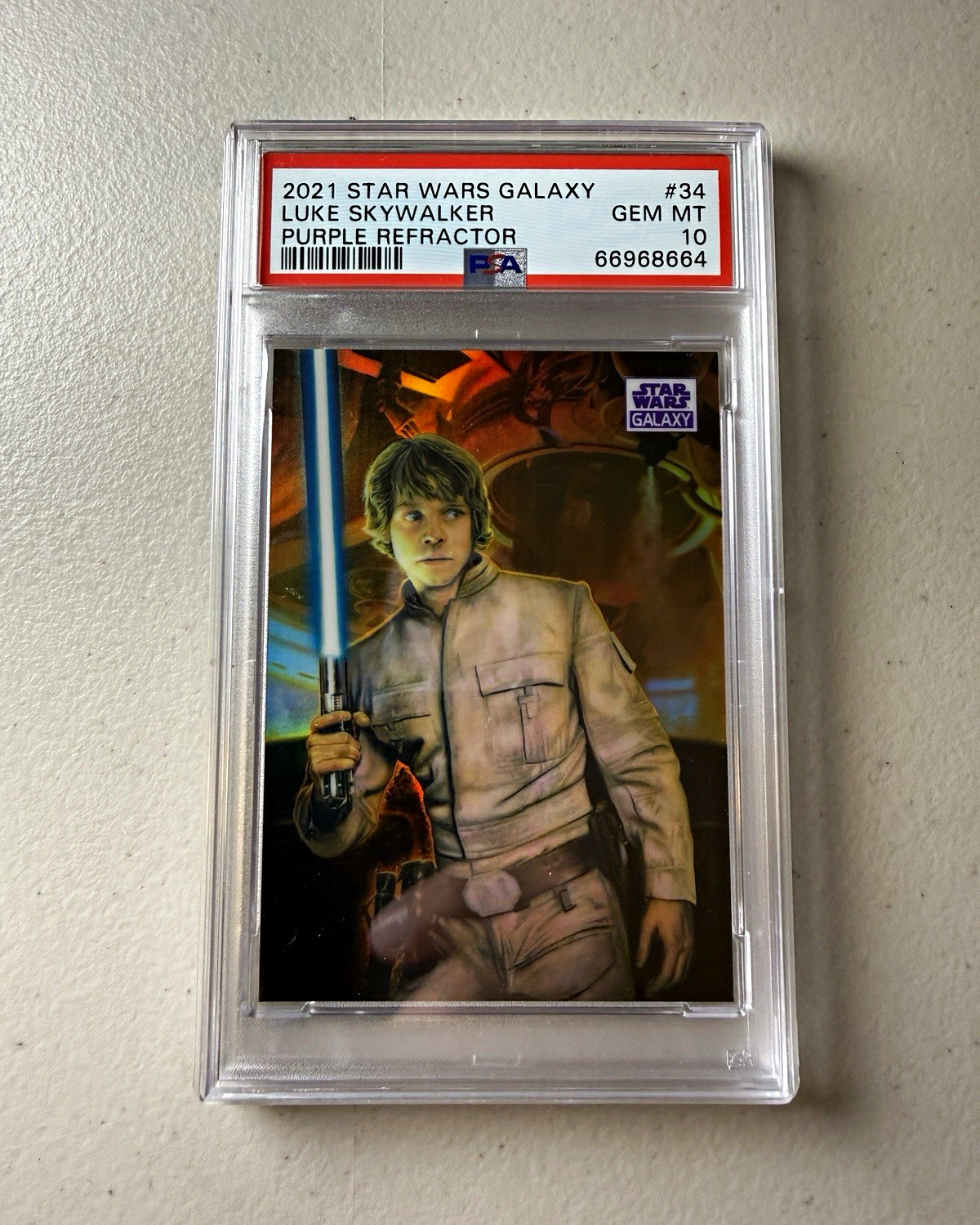 Topps 2021 Star Wars Galaxy #34 Luke Skywalker Purple Refractor PSA 10 /25