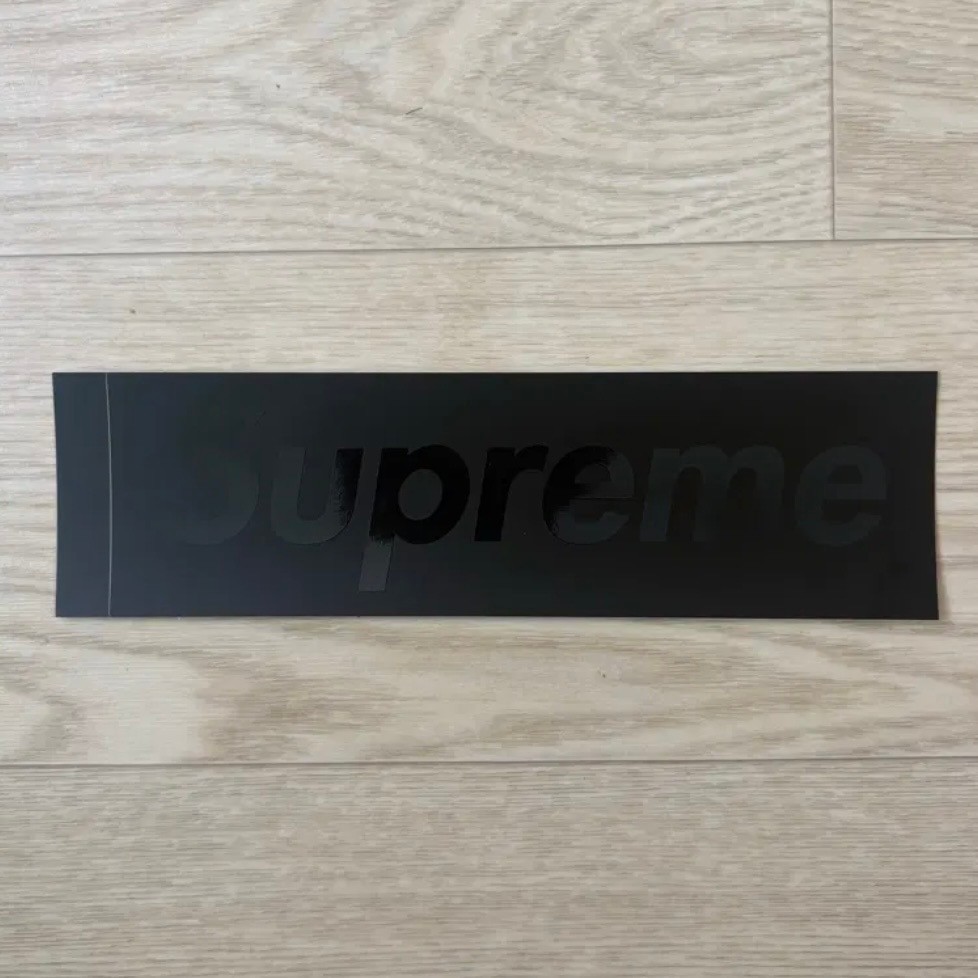 Supreme Seoul Seongsu Store Opening Box Logo Sticker Black Korea Exclusive 2026