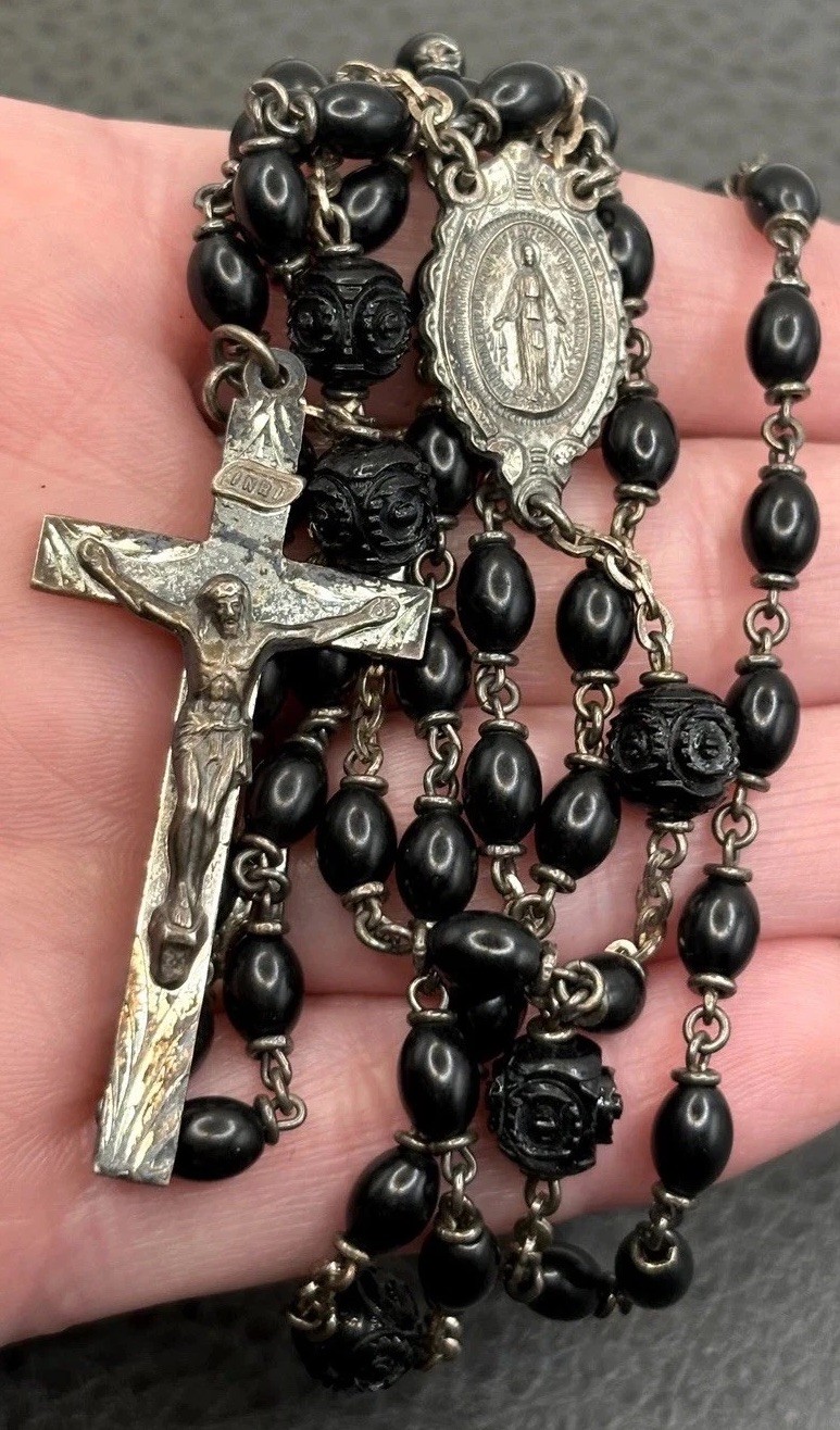 Vintage M Hallmark Sterling Silver Black Rosary Carved Bead Miraculous Medal 30”